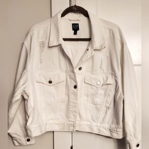Gap denim women's white cropped distressed Jean jacket in size XXL